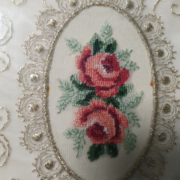 Embroidered then lacquered  very old music box - Picture 8 of 9